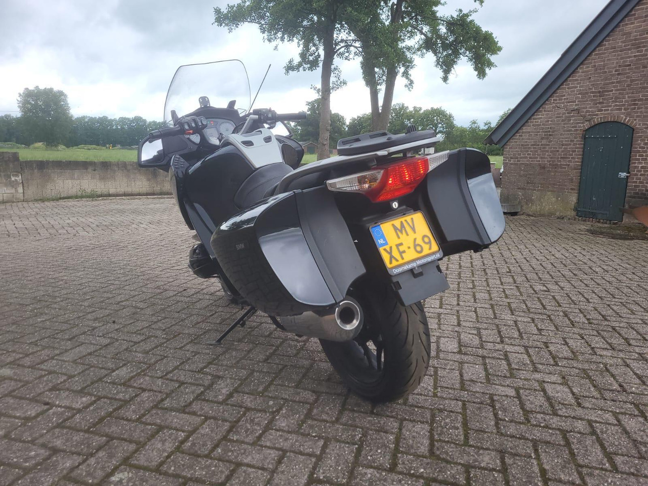 Bmw R1200 RT 2009 MV-XF-69 - Motocyclette: photos 2 Bmw R1200 RT 2009 MV-XF-69 - Motocyclette: photos 2