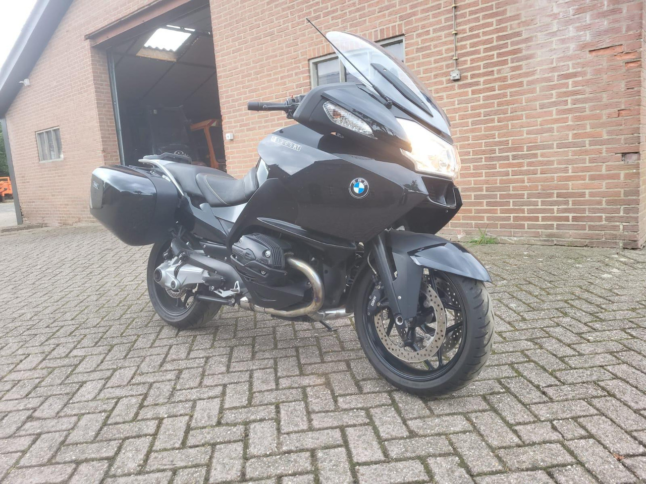 Bmw R1200 RT 2009 MV-XF-69 - Motocyclette: photos 4 Bmw R1200 RT 2009 MV-XF-69 - Motocyclette: photos 4