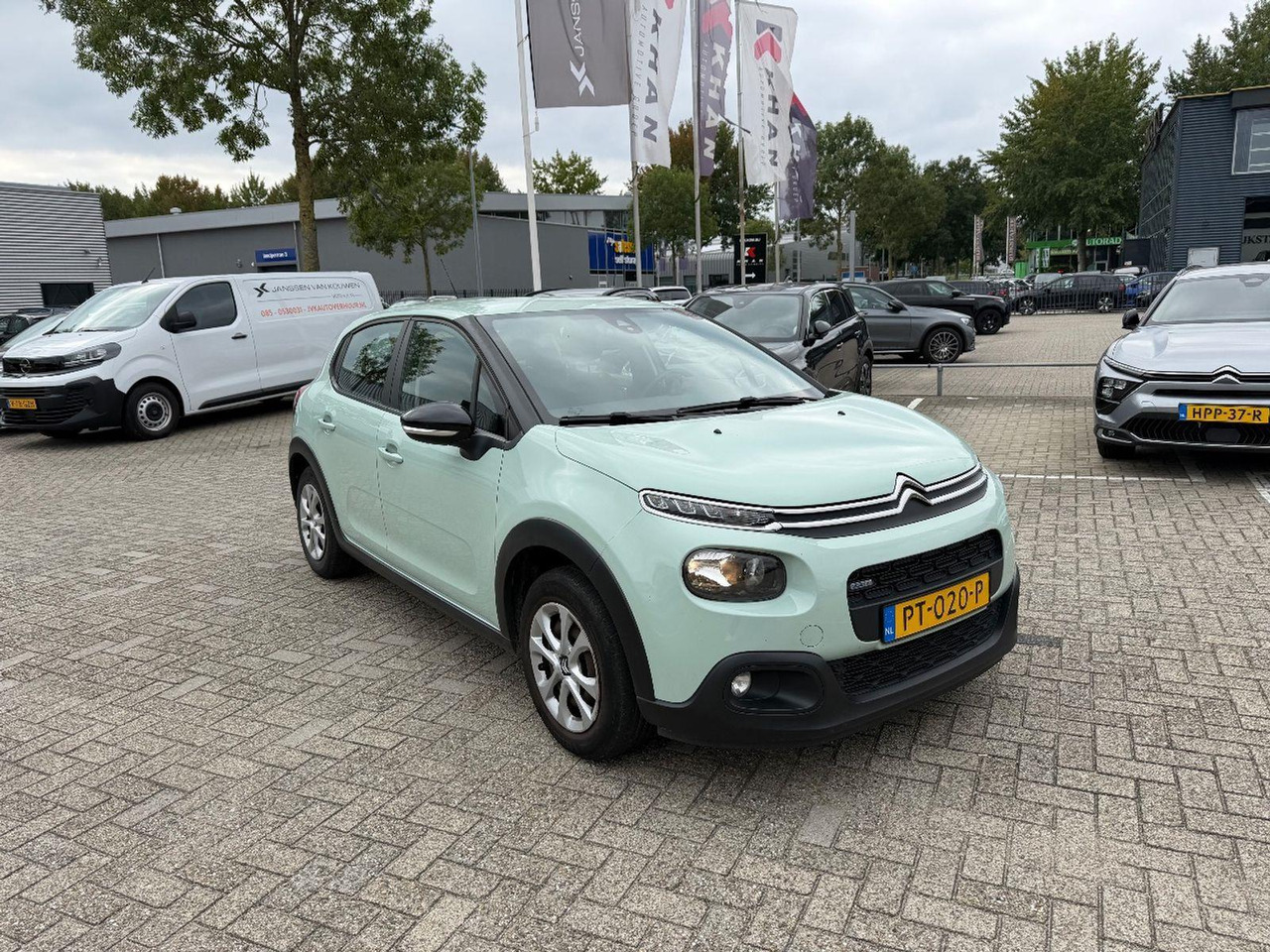 Citroen C3 1.2 PureTech Feel | 2017 | 125.672 km | PT020P | NAP: Logisch - Voiture à hayon: photos 2 Citroen C3 1.2 PureTech Feel | 2017 | 125.672 km | PT020P | NAP: Logisch - Voiture à hayon: photos 2