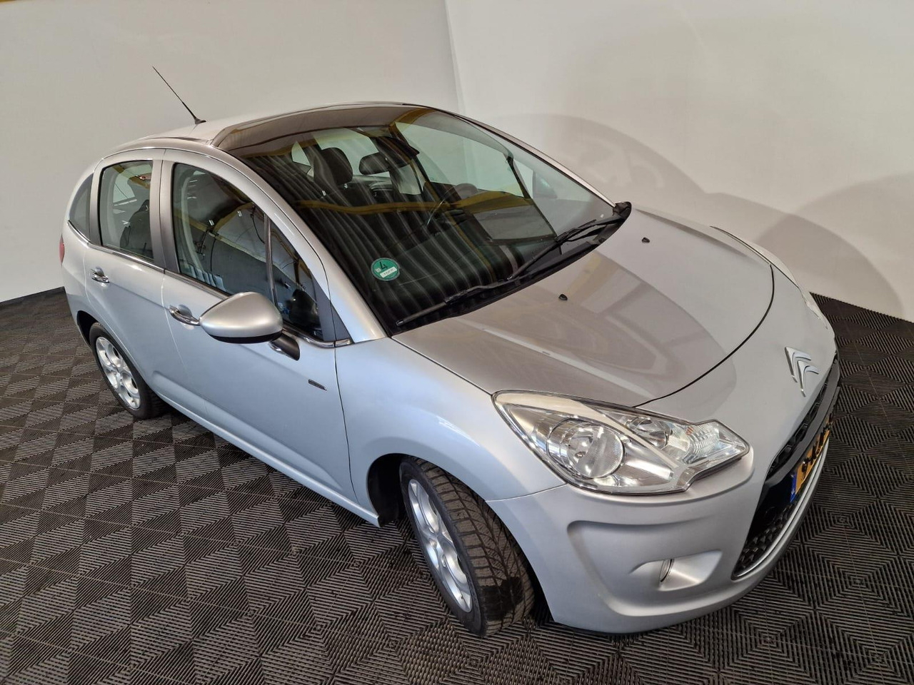 Citroen C3 1.6 Vti 2012 193.593 km 9-KJP-57 - Voiture à hayon: photos 5 Citroen C3 1.6 Vti 2012 193.593 km 9-KJP-57 - Voiture à hayon: photos 5