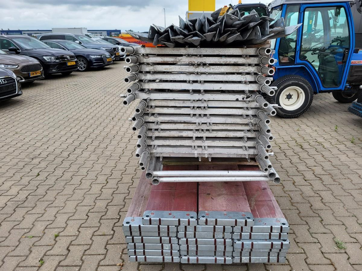 Complete Steiger - Rayonnage metallique: photos 2 Complete Steiger - Rayonnage metallique: photos 2
