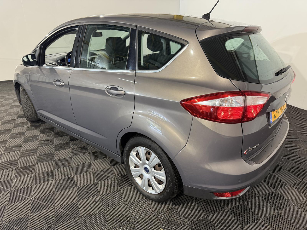 Ford | C-Max | 1.6 EcoBoost Titanium | 2013 | 162.252 km | 2KPL44 | Logisch - Voiture: photos 4 Ford | C-Max | 1.6 EcoBoost Titanium | 2013 | 162.252 km | 2KPL44 | Logisch - Voiture: photos 4