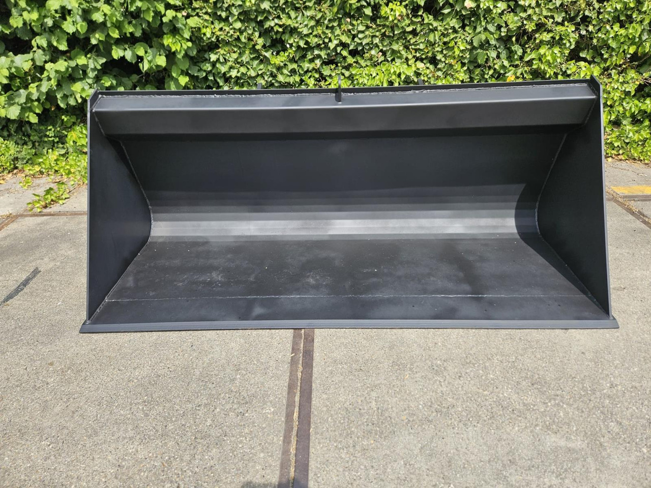 Grondbak t.b.v. Verreiker – Nieuw, Breedte 220 cm (2) - Godet pour chargeur: photos 3 Grondbak t.b.v. Verreiker – Nieuw, Breedte 220 cm (2) - Godet pour chargeur: photos 3
