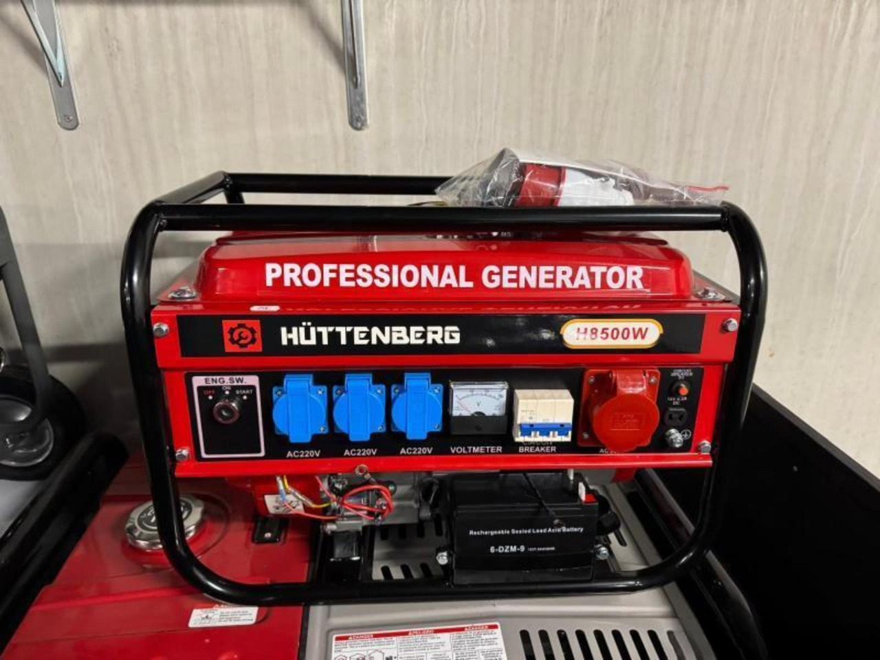 Hüttenberg H8500 Key- en Trekstart Benzine Generator (Nieuw) - Groupe électrogène: photos 1 Hüttenberg H8500 Key- en Trekstart Benzine Generator (Nieuw) - Groupe électrogène: photos 1