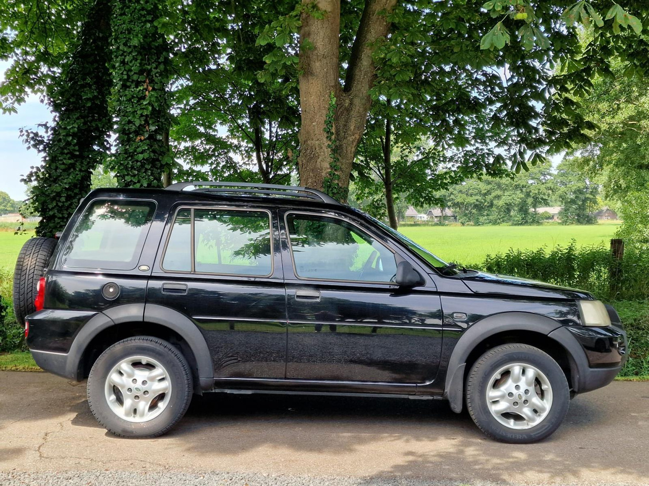 Land Rover Freelander 1.8 S Summit | 2006 | 171.472 km | 49-SJ-ST - Voiture: photos 3 Land Rover Freelander 1.8 S Summit | 2006 | 171.472 km | 49-SJ-ST - Voiture: photos 3