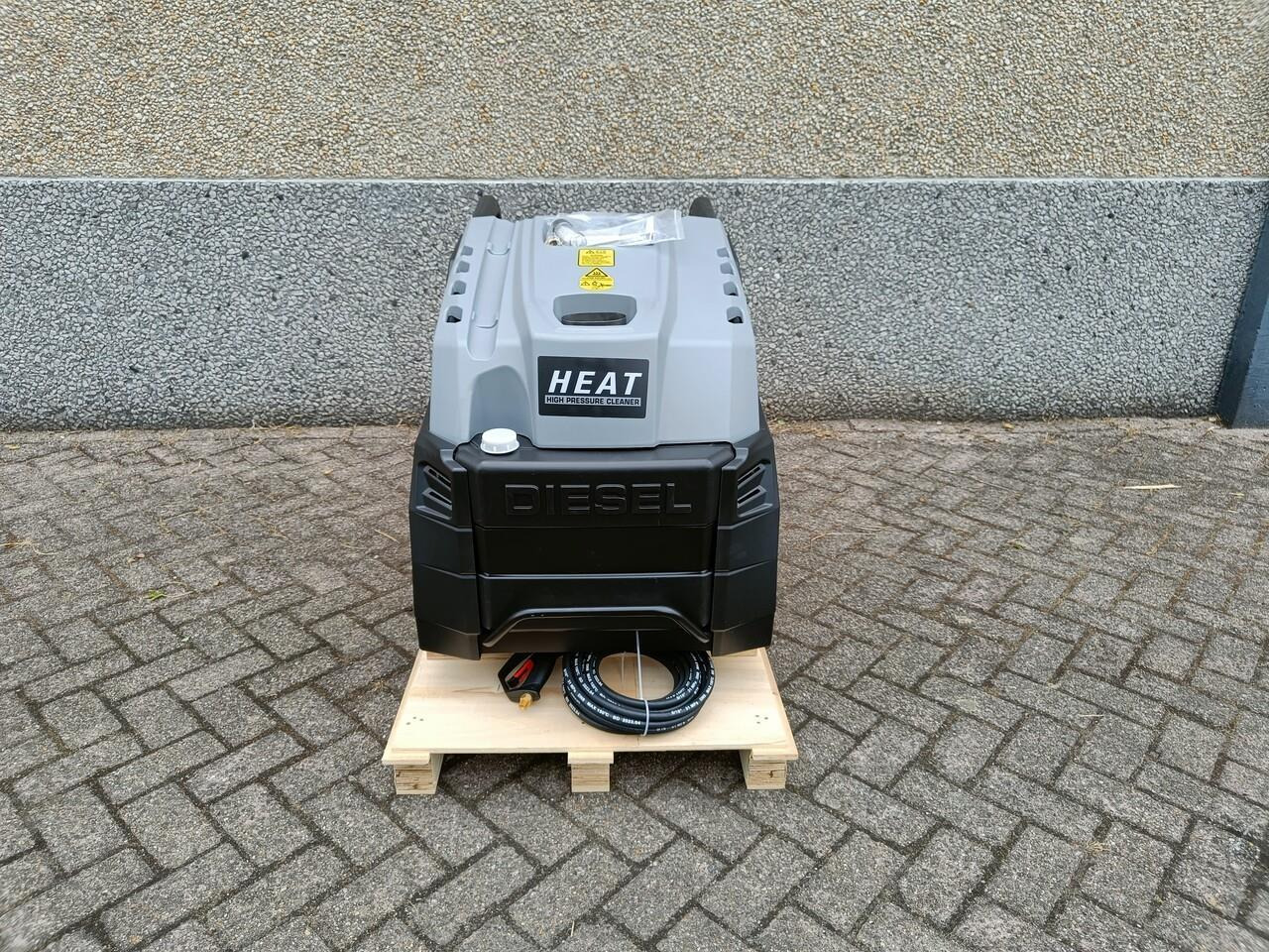 Lavor Heat 1211 Hogedrukreiniger - Machine de nettoyage: photos 2 Lavor Heat 1211 Hogedrukreiniger - Machine de nettoyage: photos 2
