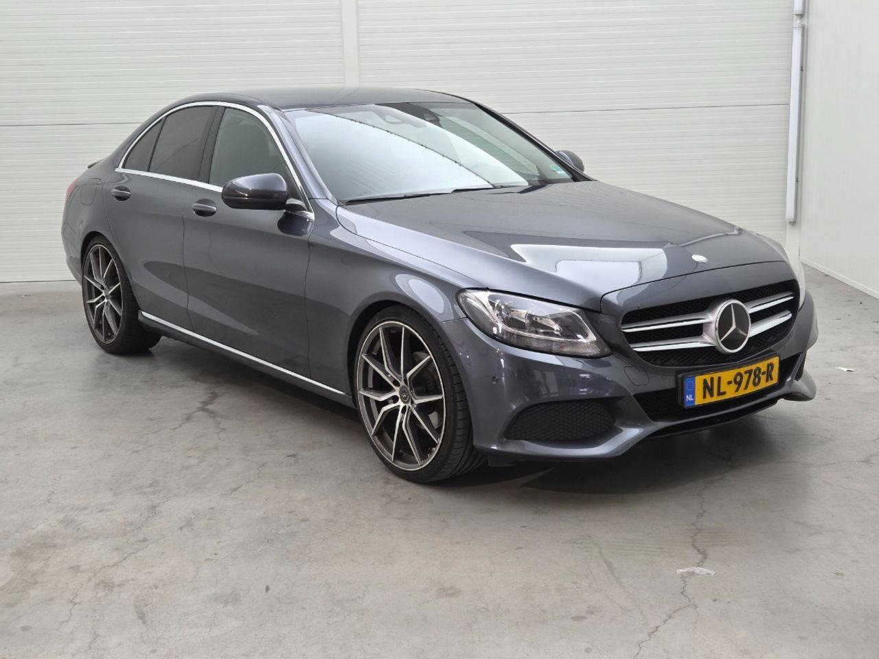 Mercedes - Benz C - klasse 180 Prestige | 2015 | 150.701 km | NL978R | NAP: Geen oordeel - Berline: photos 2 Mercedes - Benz C - klasse 180 Prestige | 2015 | 150.701 km | NL978R | NAP: Geen oordeel - Berline: photos 2