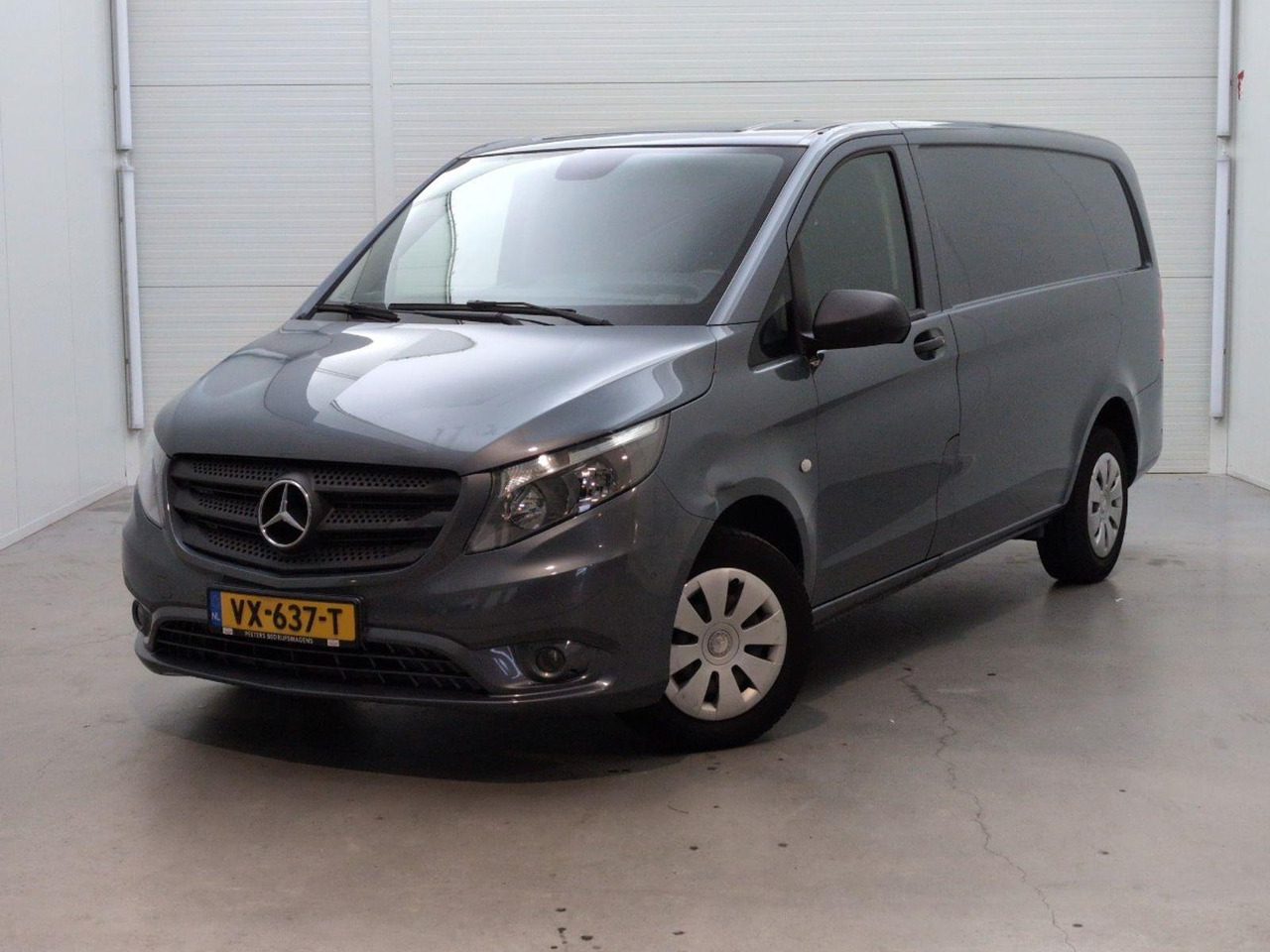 Mercedes-Benz Vito 109 CDI Lang | 2016 | 196.064 km | VX637T | NAP: Logisch - Fourgon utilitaire: photos 1 Mercedes-Benz Vito 109 CDI Lang | 2016 | 196.064 km | VX637T | NAP: Logisch - Fourgon utilitaire: photos 1