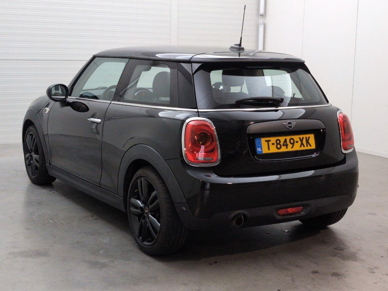 Mini Mini 1.5 One Salt | 2018 | 65.360 km | T849XK | NAP: Geen oordeel - Voiture à hayon: photos 3 Mini Mini 1.5 One Salt | 2018 | 65.360 km | T849XK | NAP: Geen oordeel - Voiture à hayon: photos 3