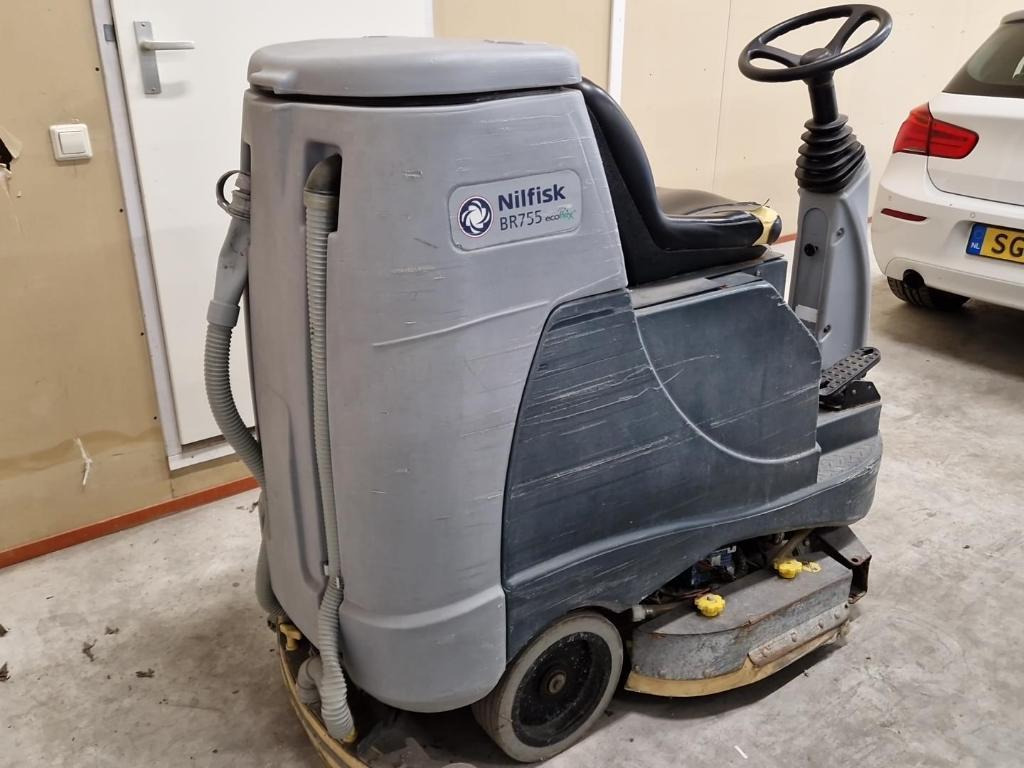 Nilfisk BR 755 Ecoflex Zit-Schrobmachine – 2015 - Machine de nettoyage: photos 3 Nilfisk BR 755 Ecoflex Zit-Schrobmachine – 2015 - Machine de nettoyage: photos 3