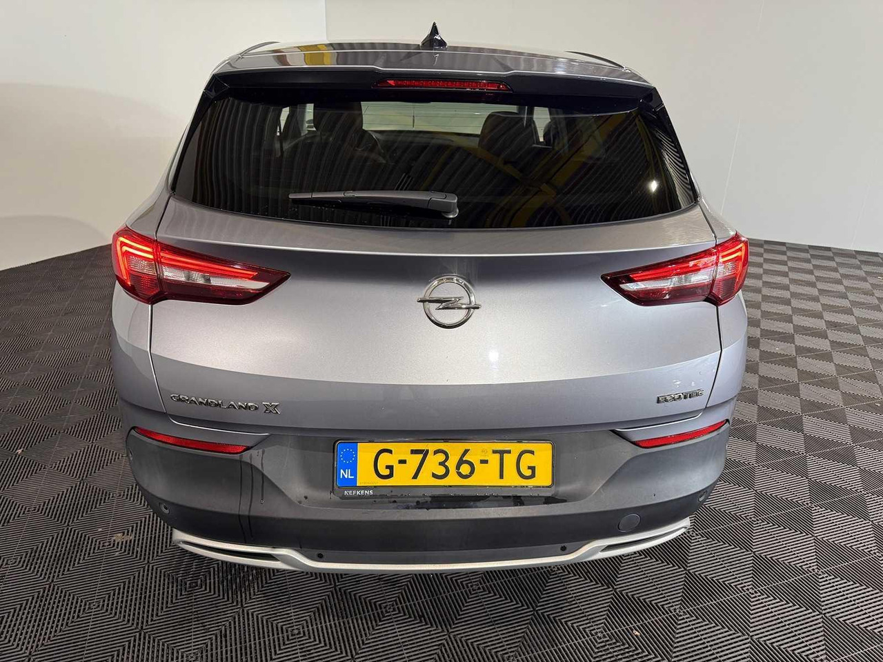 Opel Grandland X 1.2 Turbo Business Executive 2019 200.645 km G-736-TG - Voiture: photos 4 Opel Grandland X 1.2 Turbo Business Executive 2019 200.645 km G-736-TG - Voiture: photos 4