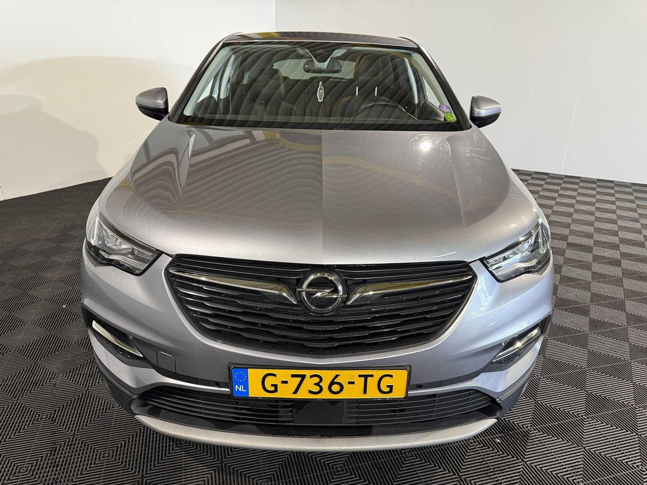 Opel Grandland X 1.2 Turbo Business Executive 2019 200.645 km G-736-TG - Voiture: photos 2 Opel Grandland X 1.2 Turbo Business Executive 2019 200.645 km G-736-TG - Voiture: photos 2