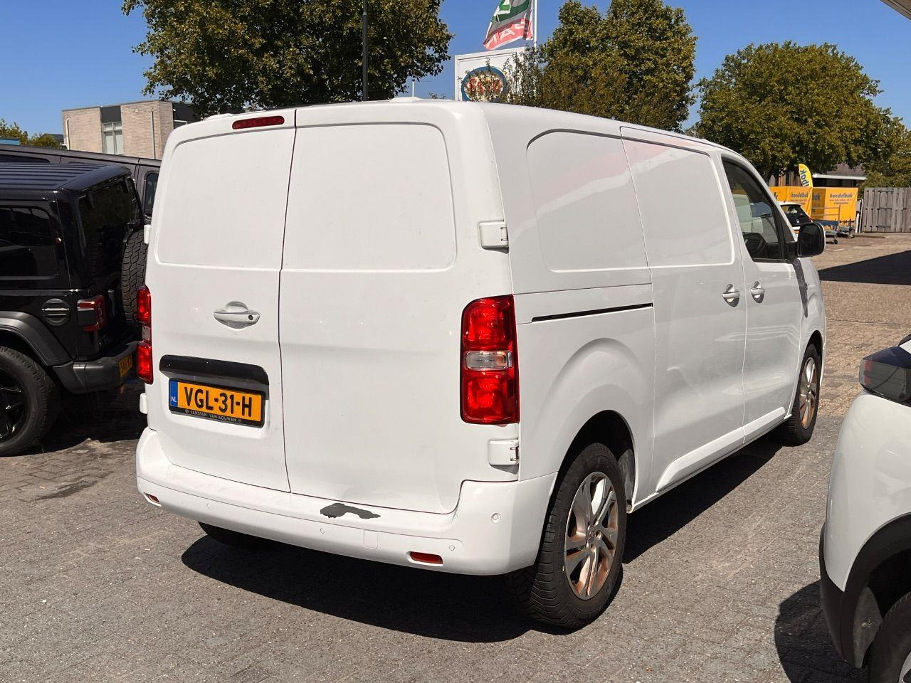Opel Vivaro 2.0 CDTI L3H1 Innovation | 2020 | 132.156 km | VGL31H | NAP: Logisch - Fourgonnette: photos 4 Opel Vivaro 2.0 CDTI L3H1 Innovation | 2020 | 132.156 km | VGL31H | NAP: Logisch - Fourgonnette: photos 4