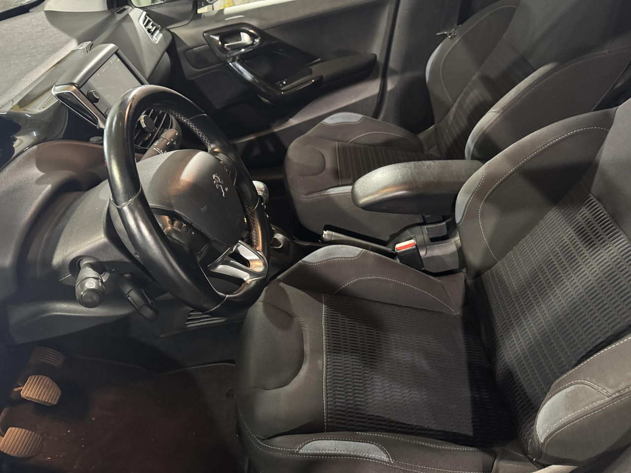 Voiture à hayon Peugeot | 208 | 1.5 BlueHDi Blue Lease Allure | 2019 | 183.354 km | R049BT | Geen oordeel: photos 17