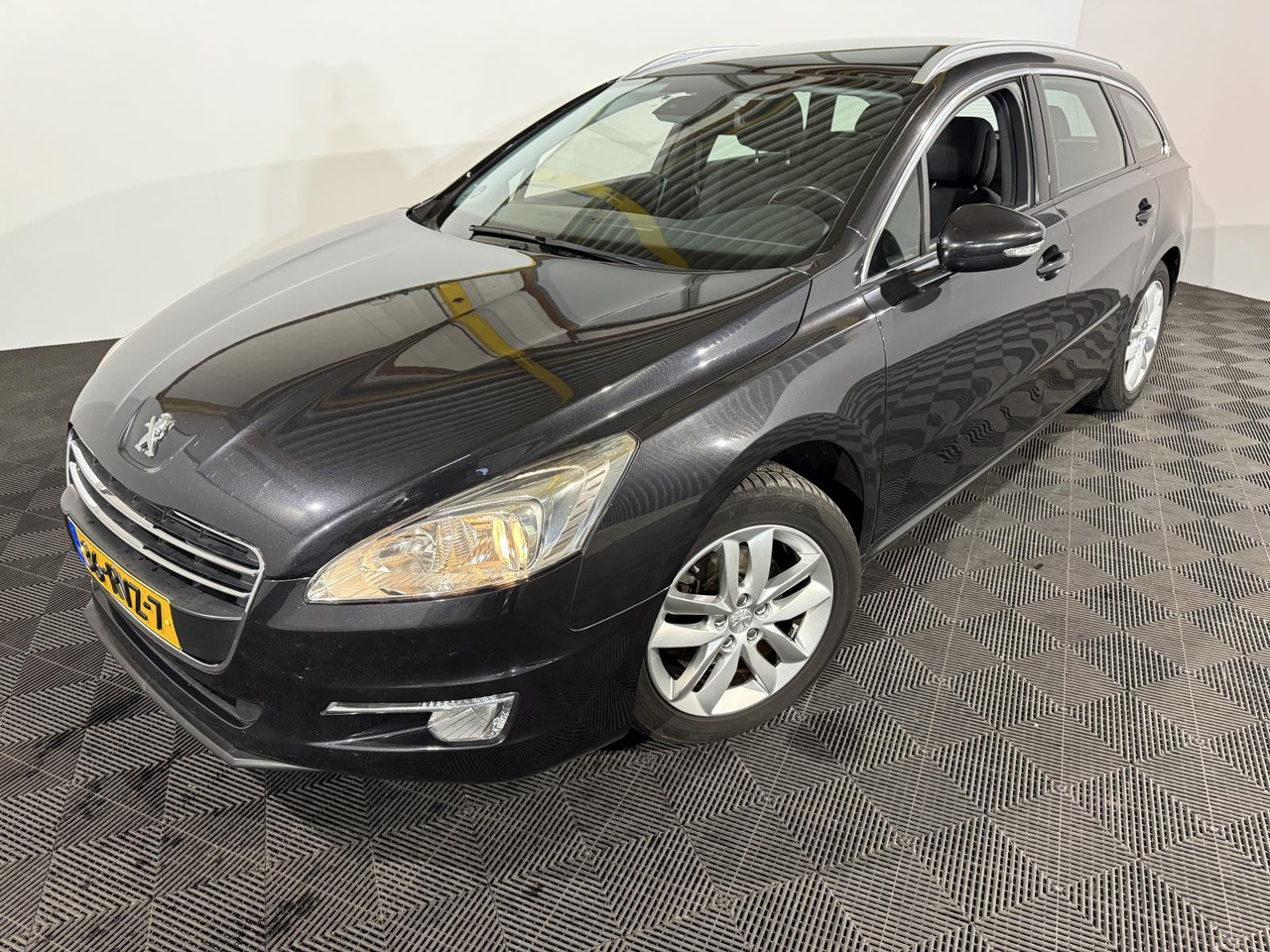 Peugeot | 508 SW | 1.6 THP Active | 2011 | 178.476 km | 36RVZ7 | Logisch - Voiture: photos 1 Peugeot | 508 SW | 1.6 THP Active | 2011 | 178.476 km | 36RVZ7 | Logisch - Voiture: photos 1