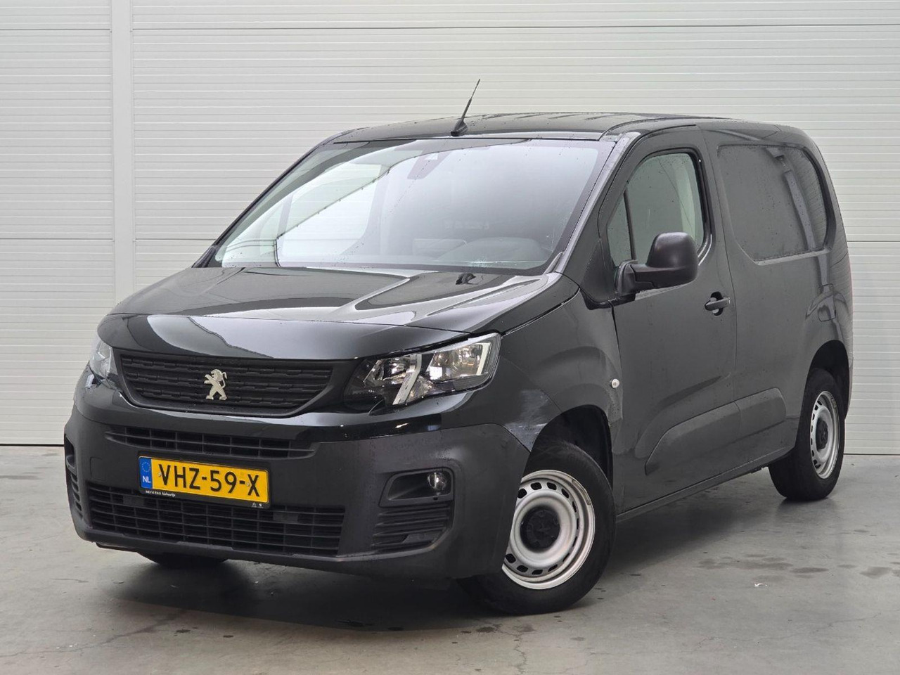Peugeot Partner 1.5 BlueHDI Premium | 2021 | 135.456 km | VHZ59X | NAP: Logisch - Utilitaire double cabine: photos 1 Peugeot Partner 1.5 BlueHDI Premium | 2021 | 135.456 km | VHZ59X | NAP: Logisch - Utilitaire double cabine: photos 1