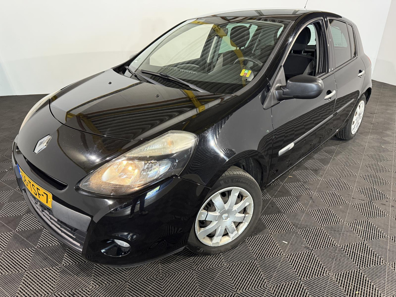 Voiture à hayon Renault | Clio | 1.2 Authentique | 2012 | 216.427 km | 56TSF7 | Logisch: photos 1