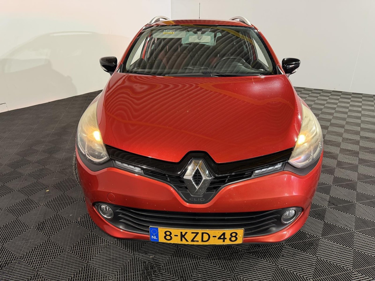 Renault | Clio Estate | 0.9 TCe Expression | 2013 | 217.223 km | 8KZD48 | Logisch - Voiture: photos 5 Renault | Clio Estate | 0.9 TCe Expression | 2013 | 217.223 km | 8KZD48 | Logisch - Voiture: photos 5