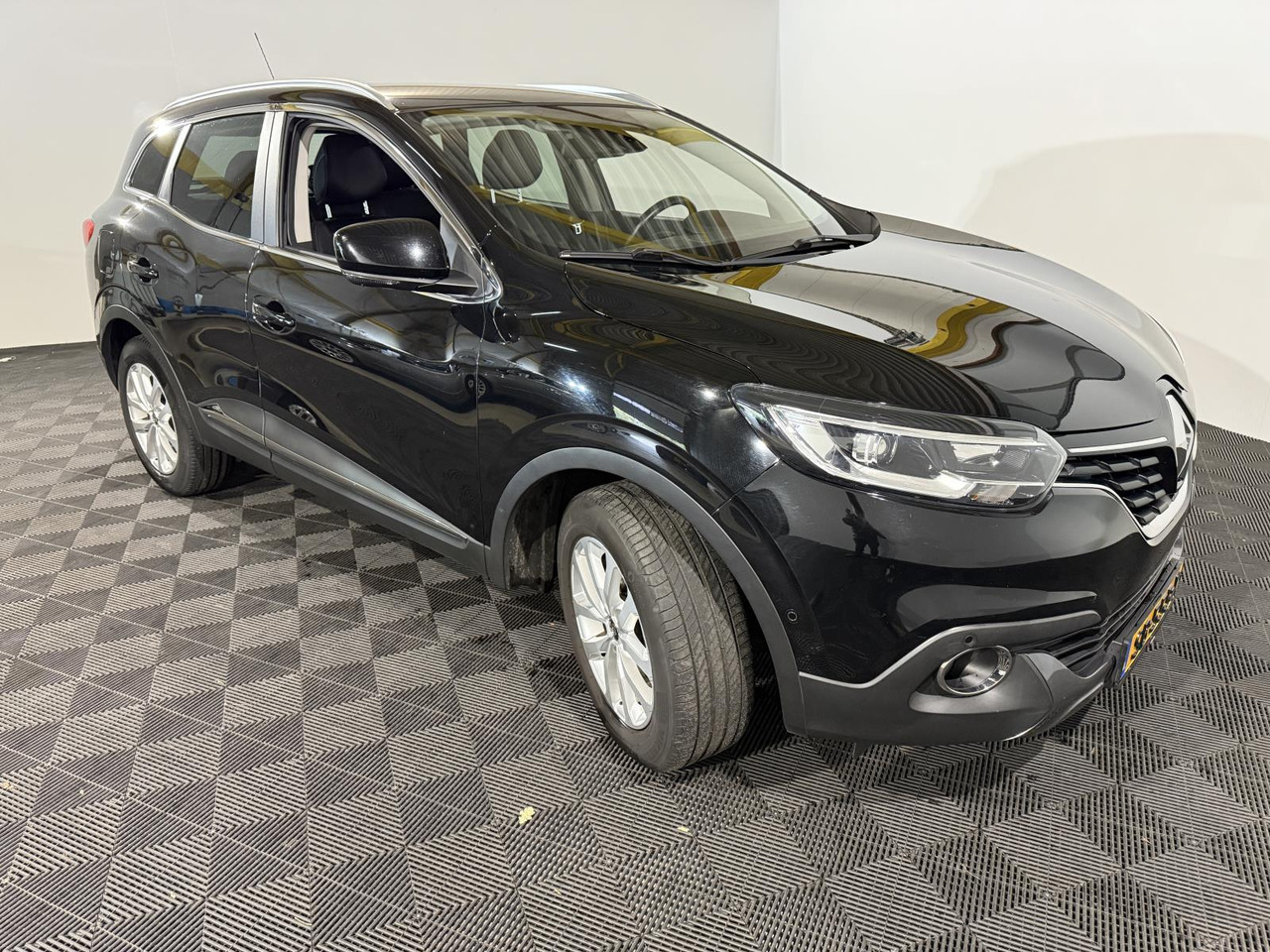 Renault | Kadjar | 1.2 TCe Intens | 2018 | 183.542 km | SB555X | Logisch - SUV: photos 3 Renault | Kadjar | 1.2 TCe Intens | 2018 | 183.542 km | SB555X | Logisch - SUV: photos 3