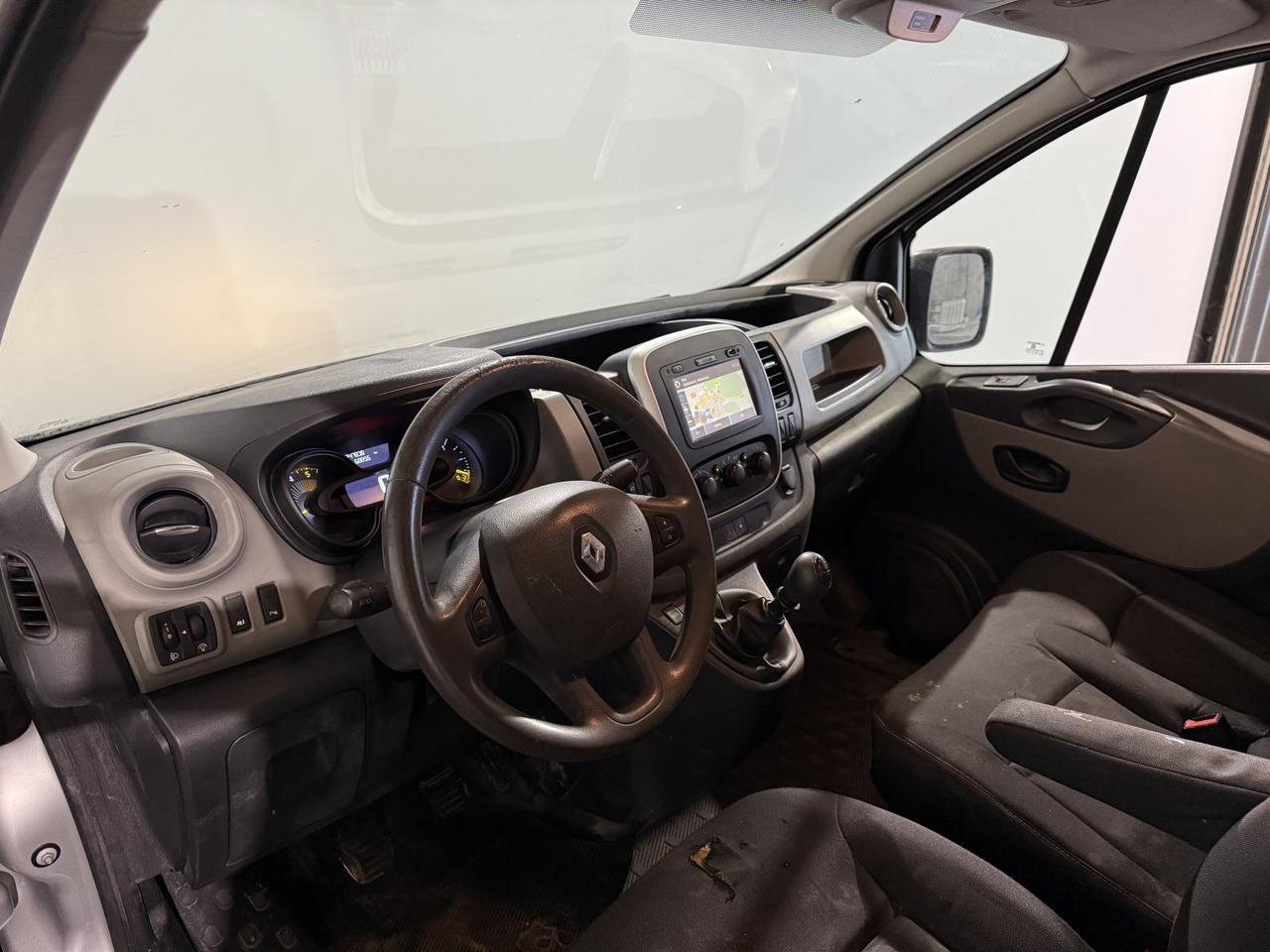 Renault Trafic 1.6 dCi T29 L1H1 Turbo2 Energy | 2014 | 247.840 km | VK-978-R - Fourgon utilitaire: photos 2 Renault Trafic 1.6 dCi T29 L1H1 Turbo2 Energy | 2014 | 247.840 km | VK-978-R - Fourgon utilitaire: photos 2