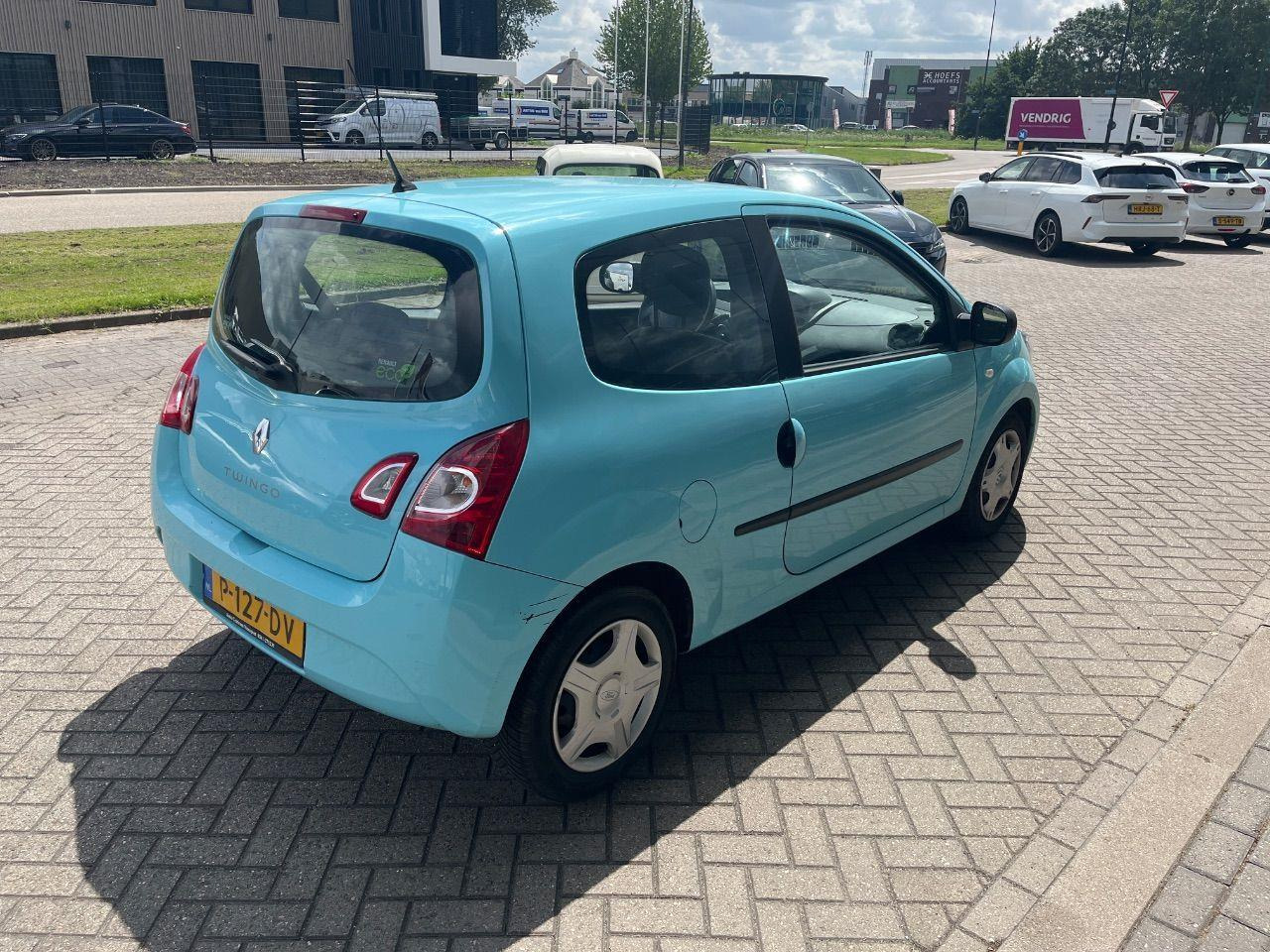 Renault Twingo 1.2 16V Acces | 2013 | 92.645 km | P127DV | NAP: Geen oordeel - Voiture: photos 4 Renault Twingo 1.2 16V Acces | 2013 | 92.645 km | P127DV | NAP: Geen oordeel - Voiture: photos 4
