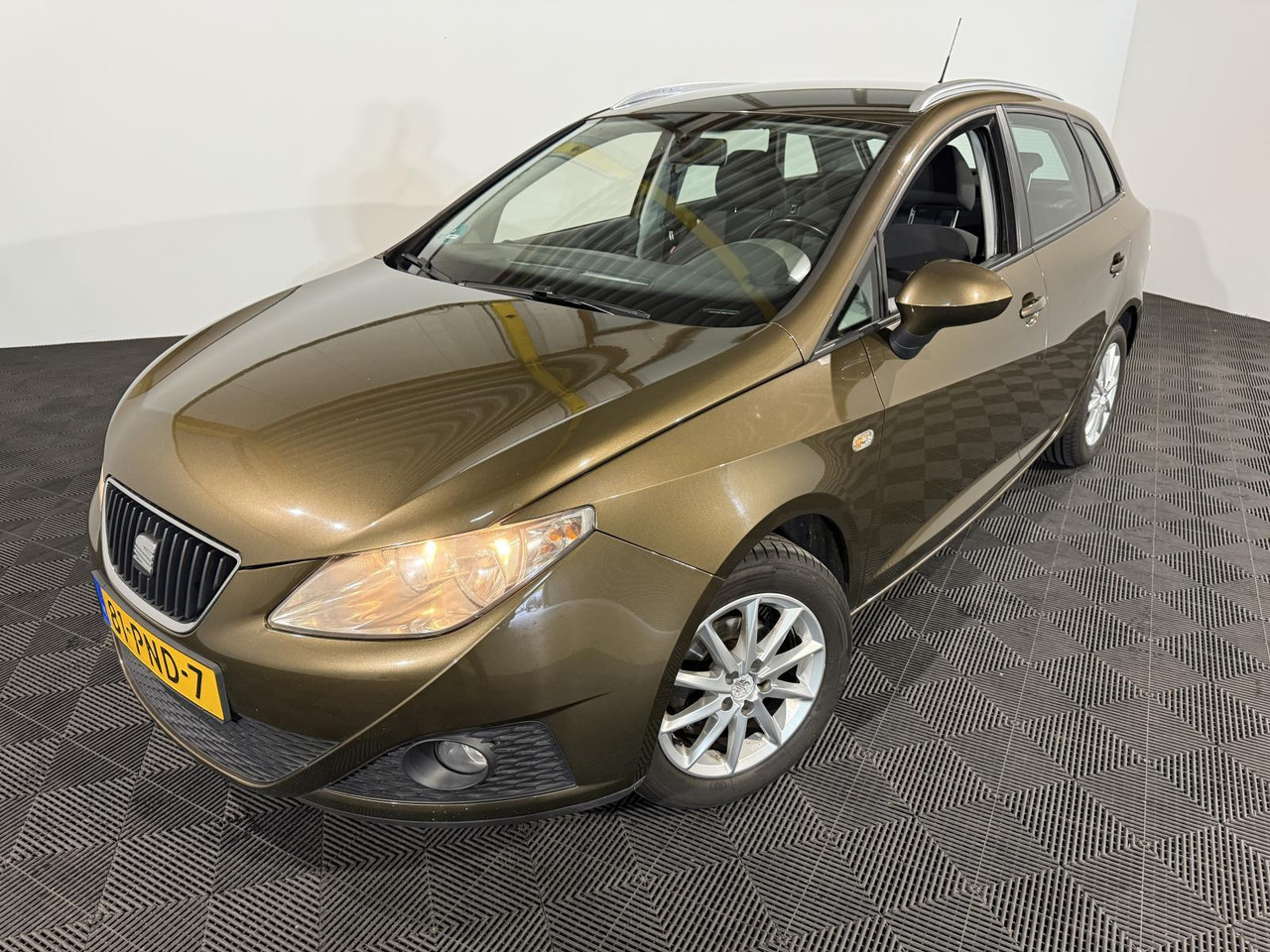 SEAT | Ibiza ST | 1.4 Style | 2011 | 276.390 km | 81PND7 | Logisch - Voiture: photos 1 SEAT | Ibiza ST | 1.4 Style | 2011 | 276.390 km | 81PND7 | Logisch - Voiture: photos 1