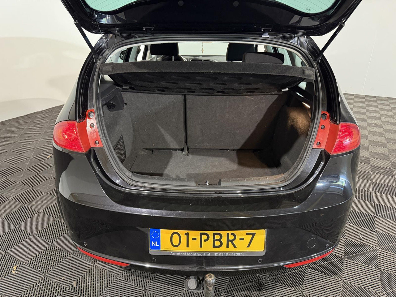 SEAT | Leon | 1.2 TSI Good Stuff | 2011 | 180.589 km | 01PBR7 | Logisch - Voiture à hayon: photos 4 SEAT | Leon | 1.2 TSI Good Stuff | 2011 | 180.589 km | 01PBR7 | Logisch - Voiture à hayon: photos 4