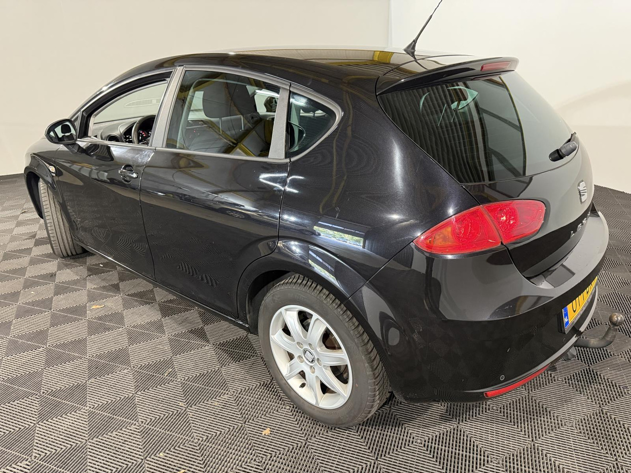 SEAT | Leon | 1.2 TSI Good Stuff | 2011 | 180.589 km | 01PBR7 | Logisch - Voiture à hayon: photos 2 SEAT | Leon | 1.2 TSI Good Stuff | 2011 | 180.589 km | 01PBR7 | Logisch - Voiture à hayon: photos 2