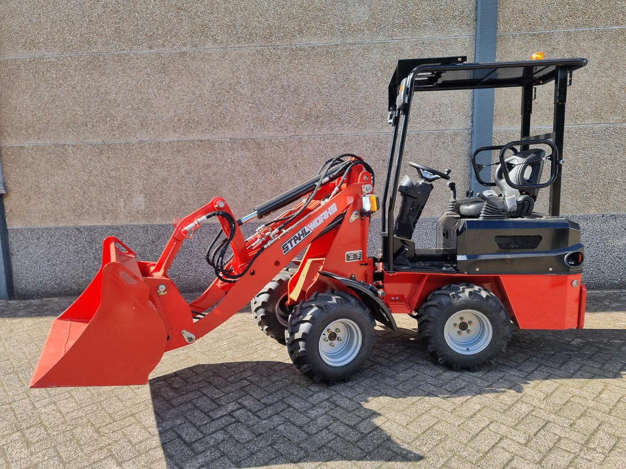 Stahlworks R906 Shovel Nieuw - Chargeuse sur pneus: photos 5 Stahlworks R906 Shovel Nieuw - Chargeuse sur pneus: photos 5