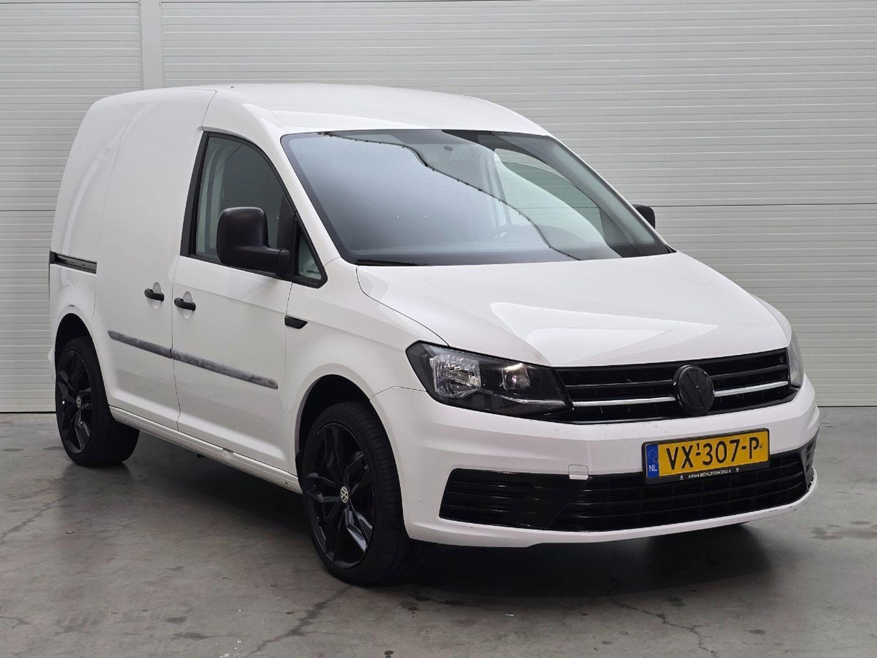 Volkswagen Caddy 2.0 TDI L1H1 BMT Trendline | 2016 | 213.446 km | VX307P | NAP: Logisch - Fourgonnette: photos 2 Volkswagen Caddy 2.0 TDI L1H1 BMT Trendline | 2016 | 213.446 km | VX307P | NAP: Logisch - Fourgonnette: photos 2