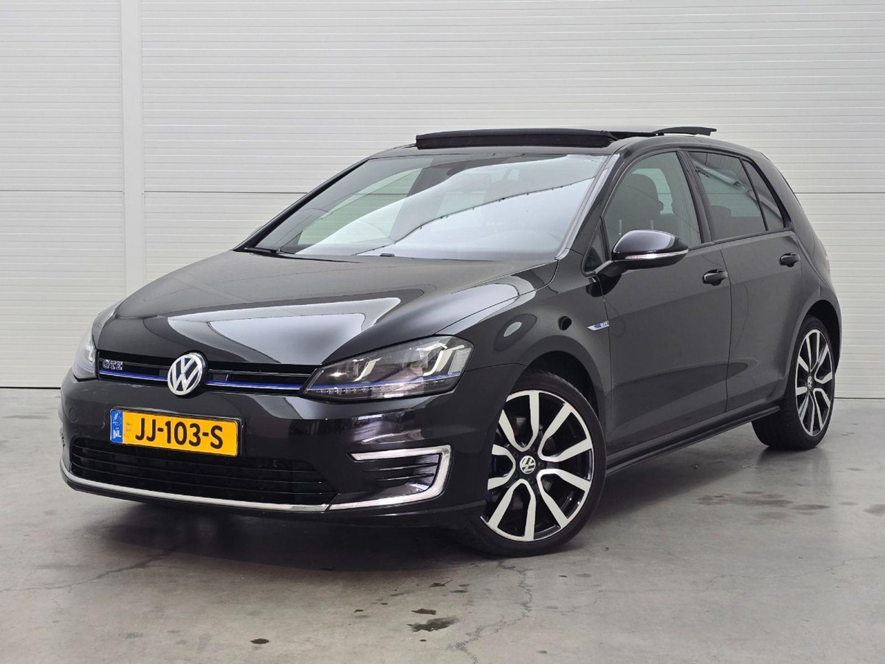 Volkswagen Golf 1.4 TSI GTE | 2015 | 187.781 km | Automaat | JJ103S | NAP: Geen oordeel - Voiture à hayon: photos 1 Volkswagen Golf 1.4 TSI GTE | 2015 | 187.781 km | Automaat | JJ103S | NAP: Geen oordeel - Voiture à hayon: photos 1