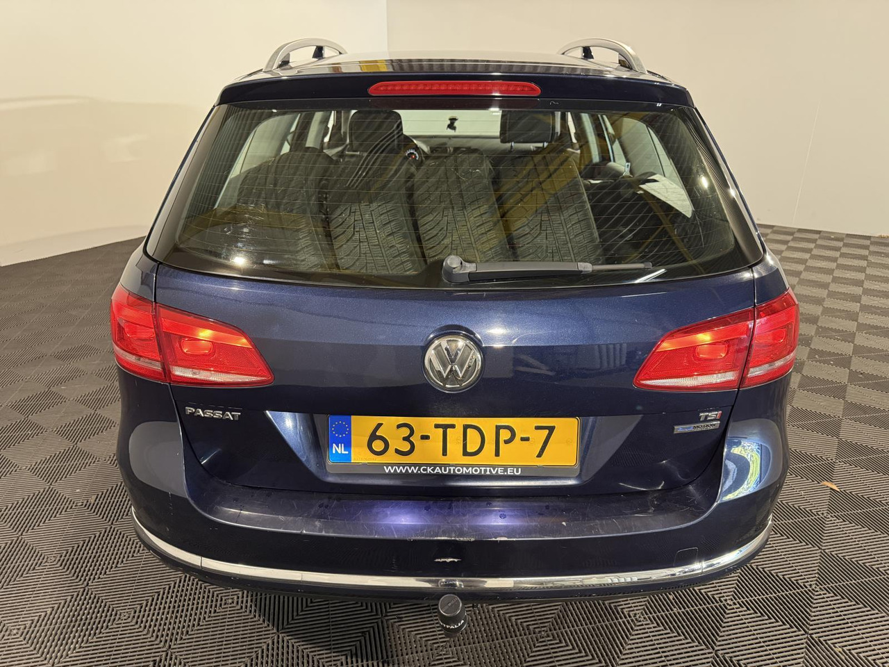 Volkswagen | Passat Variant | 1.4 TSI Comfortline BlueMotion | 2012 | 223.524 km | 63TDP7 | Logisch - Voiture: photos 2 Volkswagen | Passat Variant | 1.4 TSI Comfortline BlueMotion | 2012 | 223.524 km | 63TDP7 | Logisch - Voiture: photos 2
