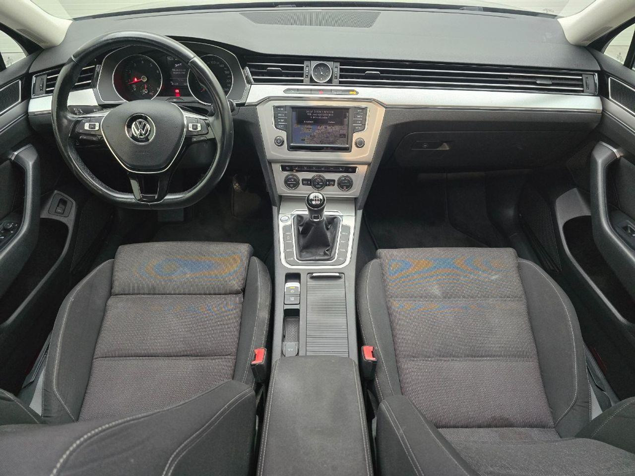Volkswagen Passat Variant 1.4 TSI Connected Series | 2016 | 185.369 km | JX576P | NAP: Logisch - Voiture: photos 5 Volkswagen Passat Variant 1.4 TSI Connected Series | 2016 | 185.369 km | JX576P | NAP: Logisch - Voiture: photos 5