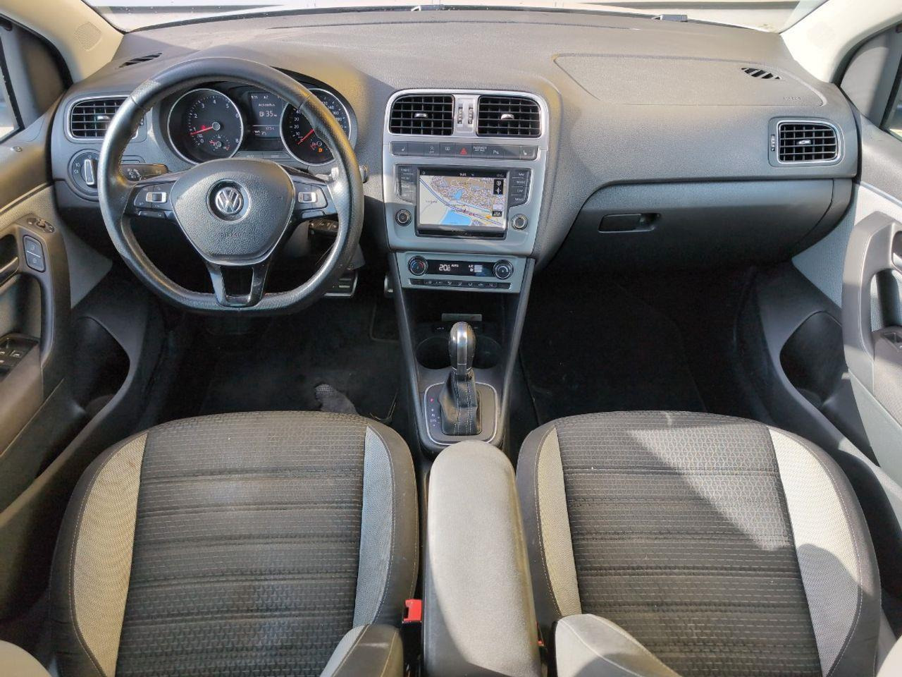 Volkswagen Polo 1.2 TSI Cross Comfortline Business R Automaat | 2017 | 159.021 km | TP690G | NAP: Geen oordeel - Voiture à hayon: photos 5 Volkswagen Polo 1.2 TSI Cross Comfortline Business R Automaat | 2017 | 159.021 km | TP690G | NAP: Geen oordeel - Voiture à hayon: photos 5