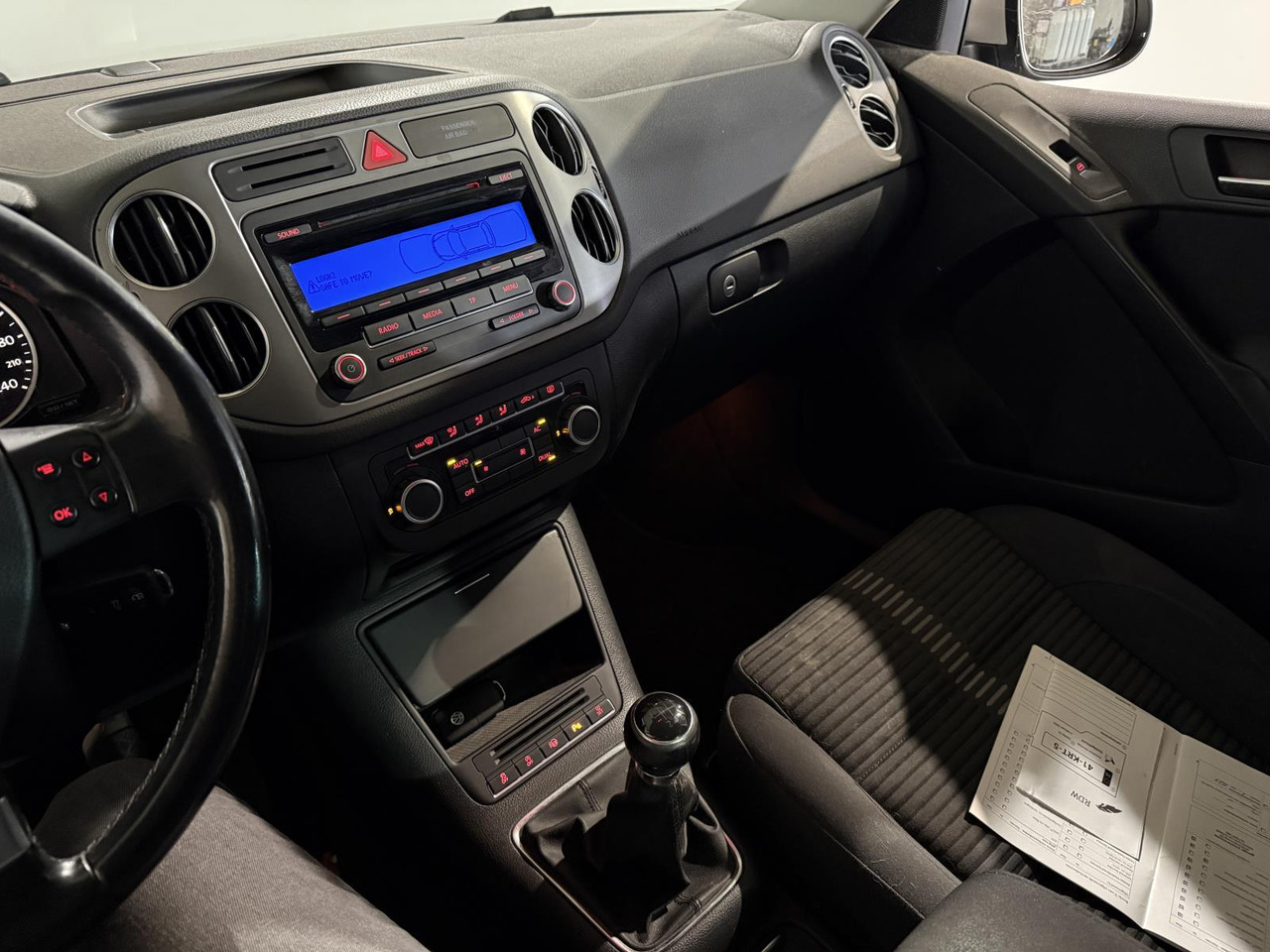 Volkswagen | Tiguan | 1.4 TSI Sport&Style | 2010 | 247.657 km | 41KRT5 | Logisch - SUV: photos 4 Volkswagen | Tiguan | 1.4 TSI Sport&Style | 2010 | 247.657 km | 41KRT5 | Logisch - SUV: photos 4