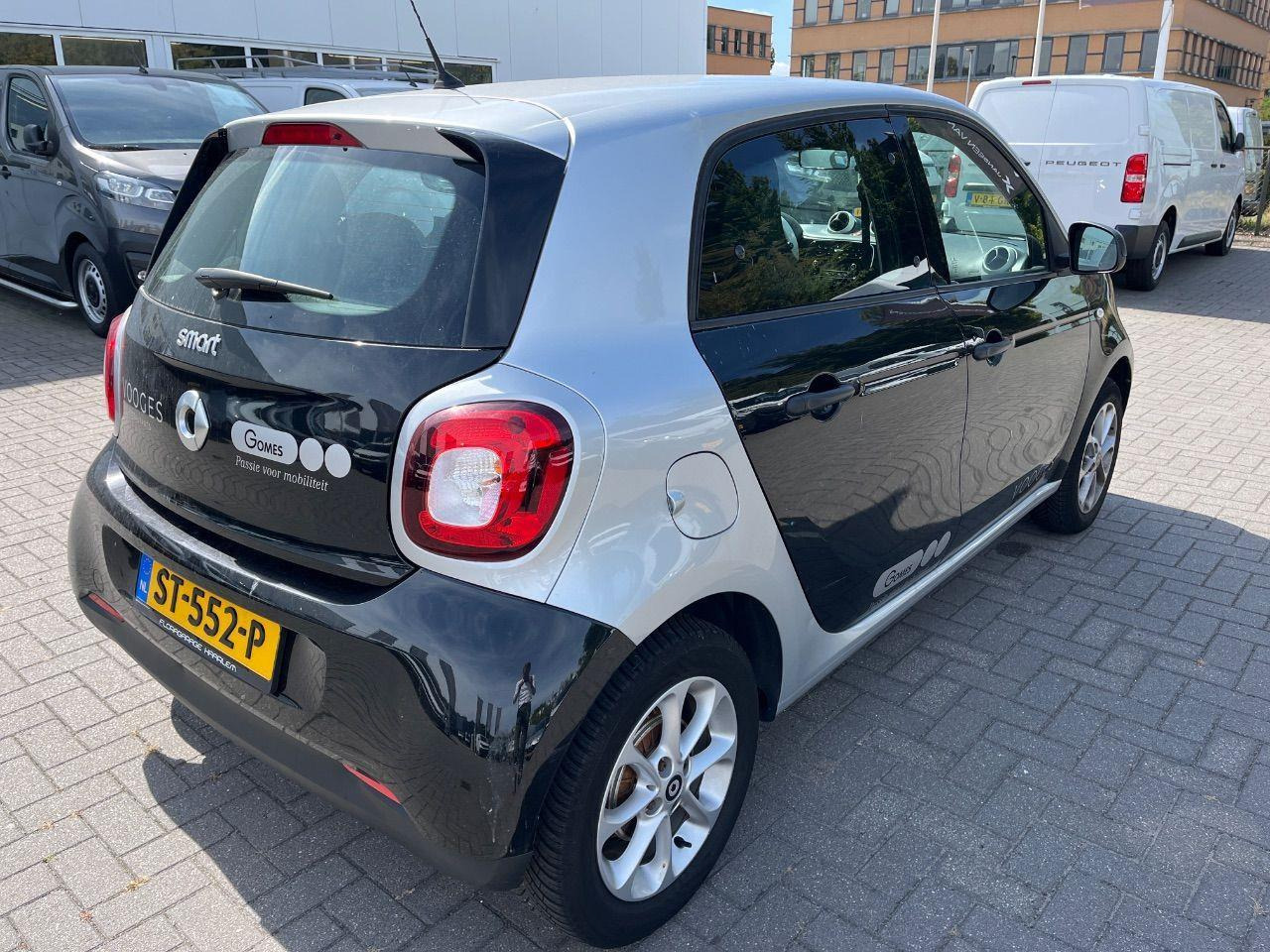 Smart forfour 1.0 Business Solution | 2018 | 69.298 km | ST552P | NAP: Logisch - Voiture à hayon: photos 4 Smart forfour 1.0 Business Solution | 2018 | 69.298 km | ST552P | NAP: Logisch - Voiture à hayon: photos 4