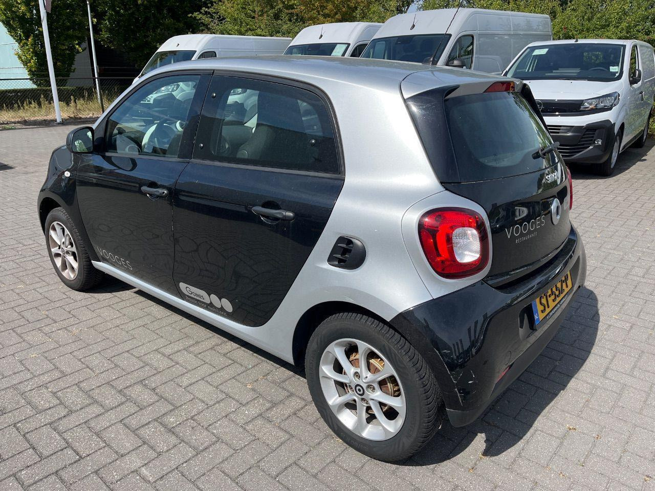 Smart forfour 1.0 Business Solution | 2018 | 69.298 km | ST552P | NAP: Logisch - Voiture à hayon: photos 3 Smart forfour 1.0 Business Solution | 2018 | 69.298 km | ST552P | NAP: Logisch - Voiture à hayon: photos 3