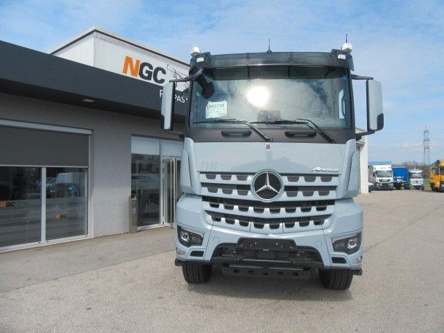 Mercedes-Benz Arocs 5 3351K 6x4 Fgst. neu - Châssis cabine: photos 2 Mercedes-Benz Arocs 5 3351K 6x4 Fgst. neu - Châssis cabine: photos 2