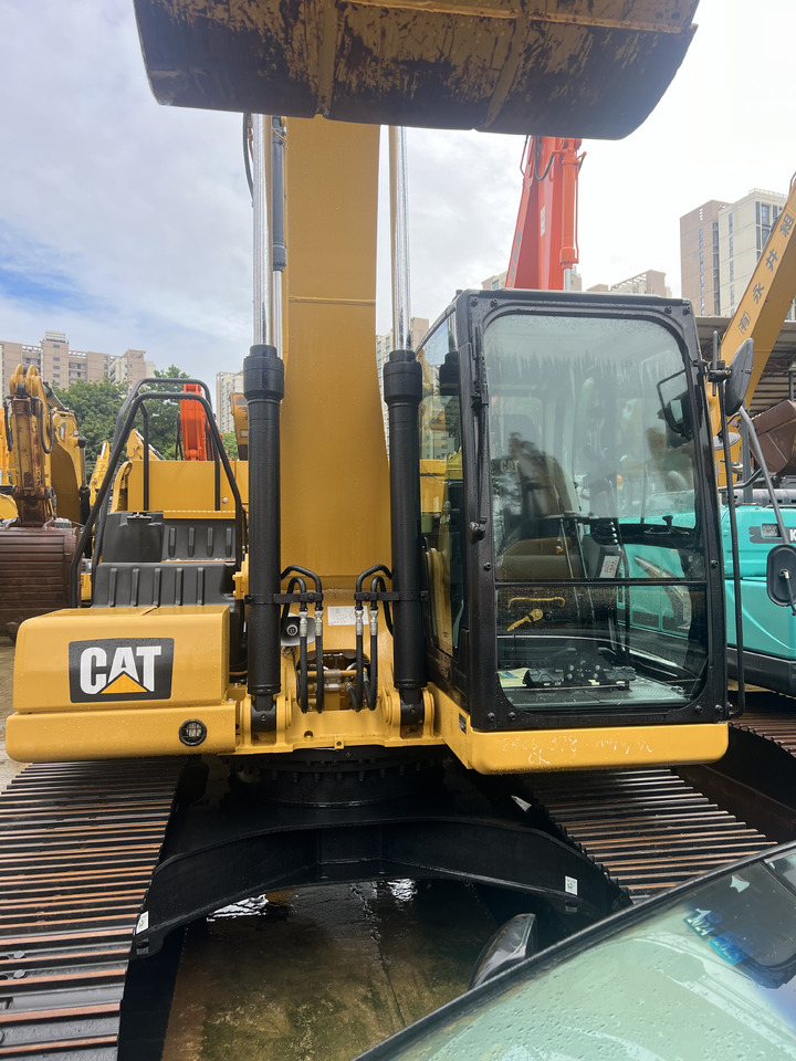CATERPILLAR 320GC - Pelle sur chenille: photos 3 CATERPILLAR 320GC - Pelle sur chenille: photos 3