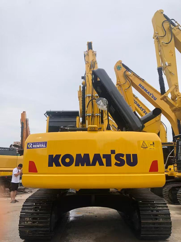 KOMATSU PC220 - Pelle sur chenille: photos 5 KOMATSU PC220 - Pelle sur chenille: photos 5