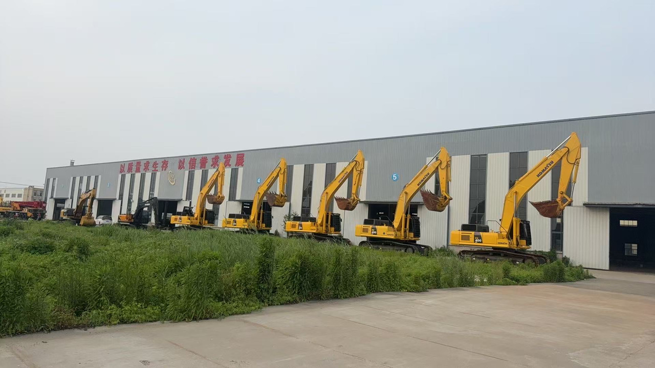 KOMATSU PC400 - Pelle sur chenille: photos 1 KOMATSU PC400 - Pelle sur chenille: photos 1