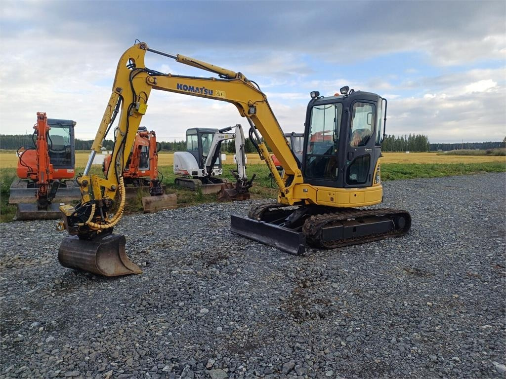 Komatsu pc50mr-2 Engcon pyörittäjällä - Mini pelle: photos 1 Komatsu pc50mr-2 Engcon pyörittäjällä - Mini pelle: photos 1