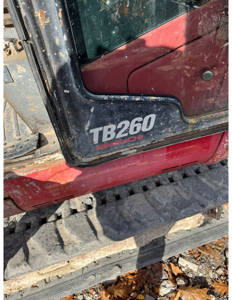 Takeuchi TB260 - Mini pelle: photos 1 Takeuchi TB260 - Mini pelle: photos 1