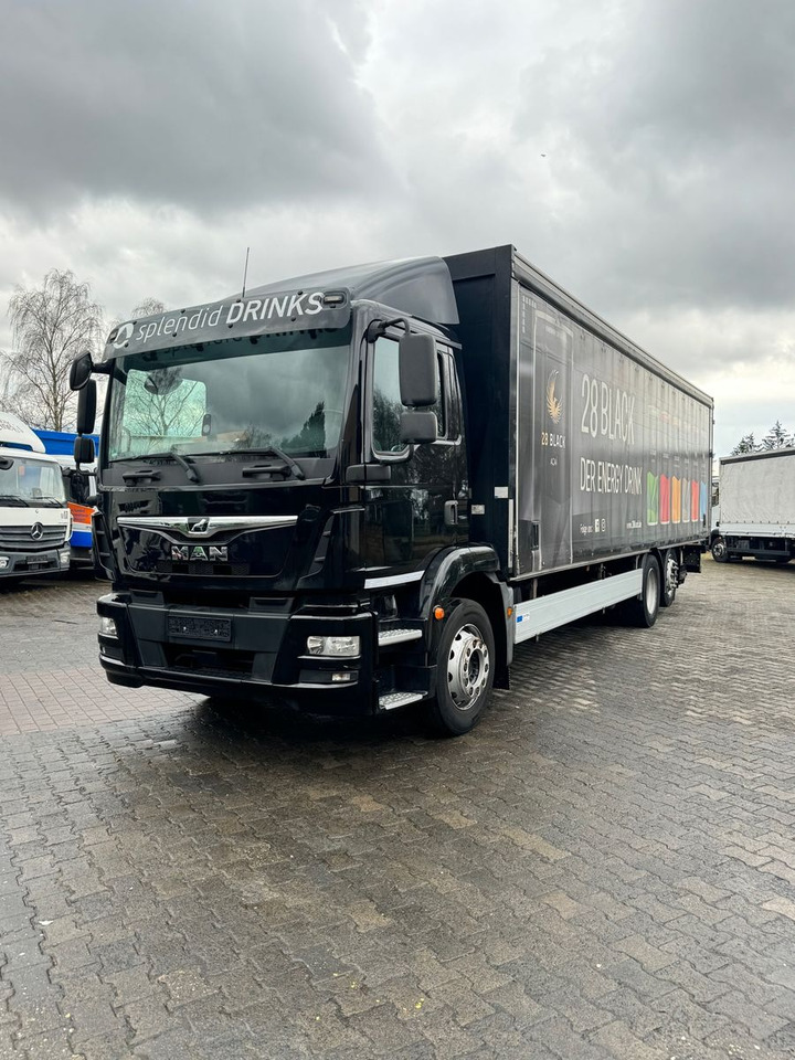 MAN TGM 26.320/LBW/Lenk-Lift/22 Pal. - Camion pour le transport de boissons: photos 2 MAN TGM 26.320/LBW/Lenk-Lift/22 Pal. - Camion pour le transport de boissons: photos 2
