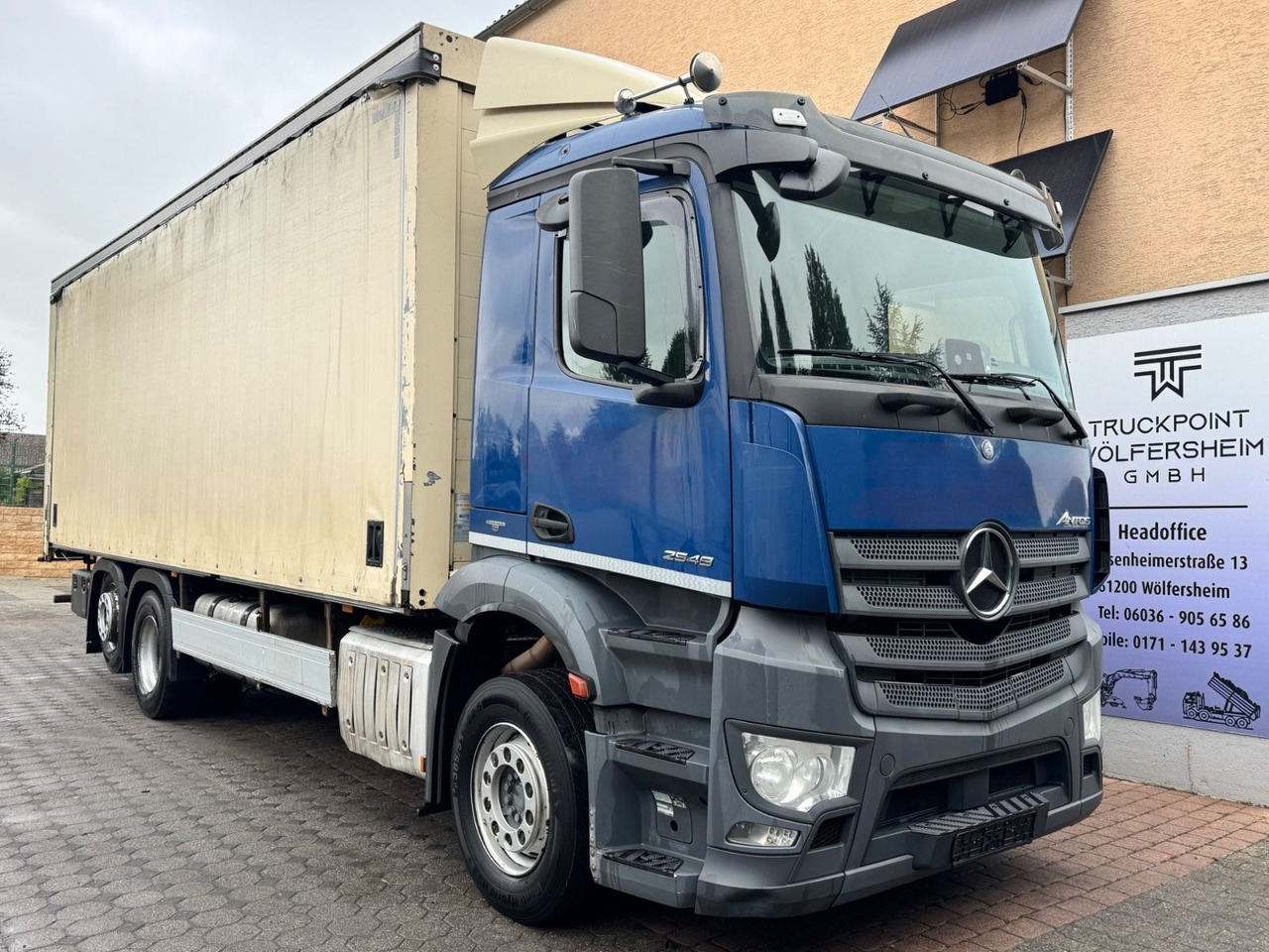 Mercedes-Benz 2548/Lenk-Lift/Retarder/Top-Zustand - Camion à rideaux coulissants: photos 1 Mercedes-Benz 2548/Lenk-Lift/Retarder/Top-Zustand - Camion à rideaux coulissants: photos 1