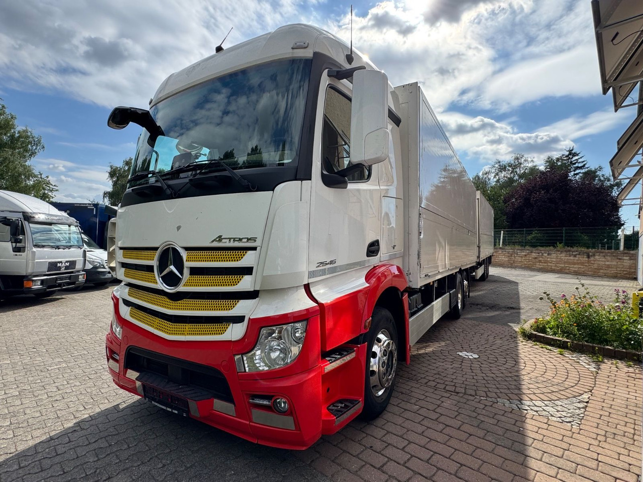 Mercedes-Benz Actros 2545/2xLBW/Klima/Kamera/kpl.Zug - Camion pour le transport de boissons: photos 3 Mercedes-Benz Actros 2545/2xLBW/Klima/Kamera/kpl.Zug - Camion pour le transport de boissons: photos 3