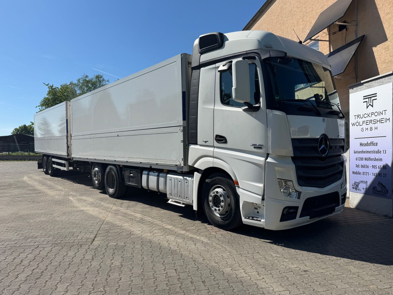 Mercedes-Benz Actros2545/StreamSpace/Lift/Mitnahmestp/3instock - Camion pour le transport de boissons: photos 1 Mercedes-Benz Actros2545/StreamSpace/Lift/Mitnahmestp/3instock - Camion pour le transport de boissons: photos 1