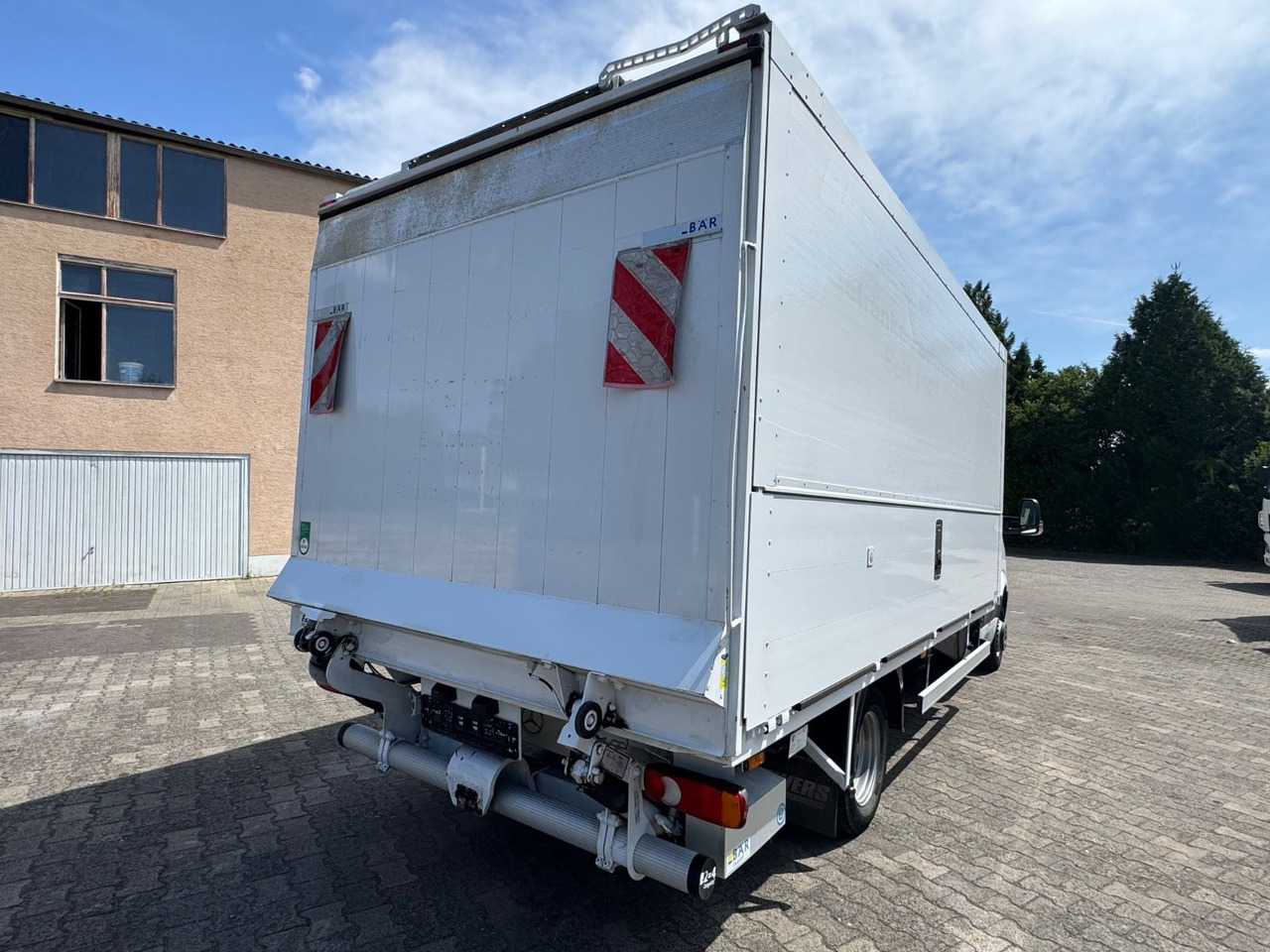 Mercedes-Benz Sprinter 514/LBW/KLIMA/aus.1Hand/GT-Zertifikat - Camion pour le transport de boissons: photos 4 Mercedes-Benz Sprinter 514/LBW/KLIMA/aus.1Hand/GT-Zertifikat - Camion pour le transport de boissons: photos 4