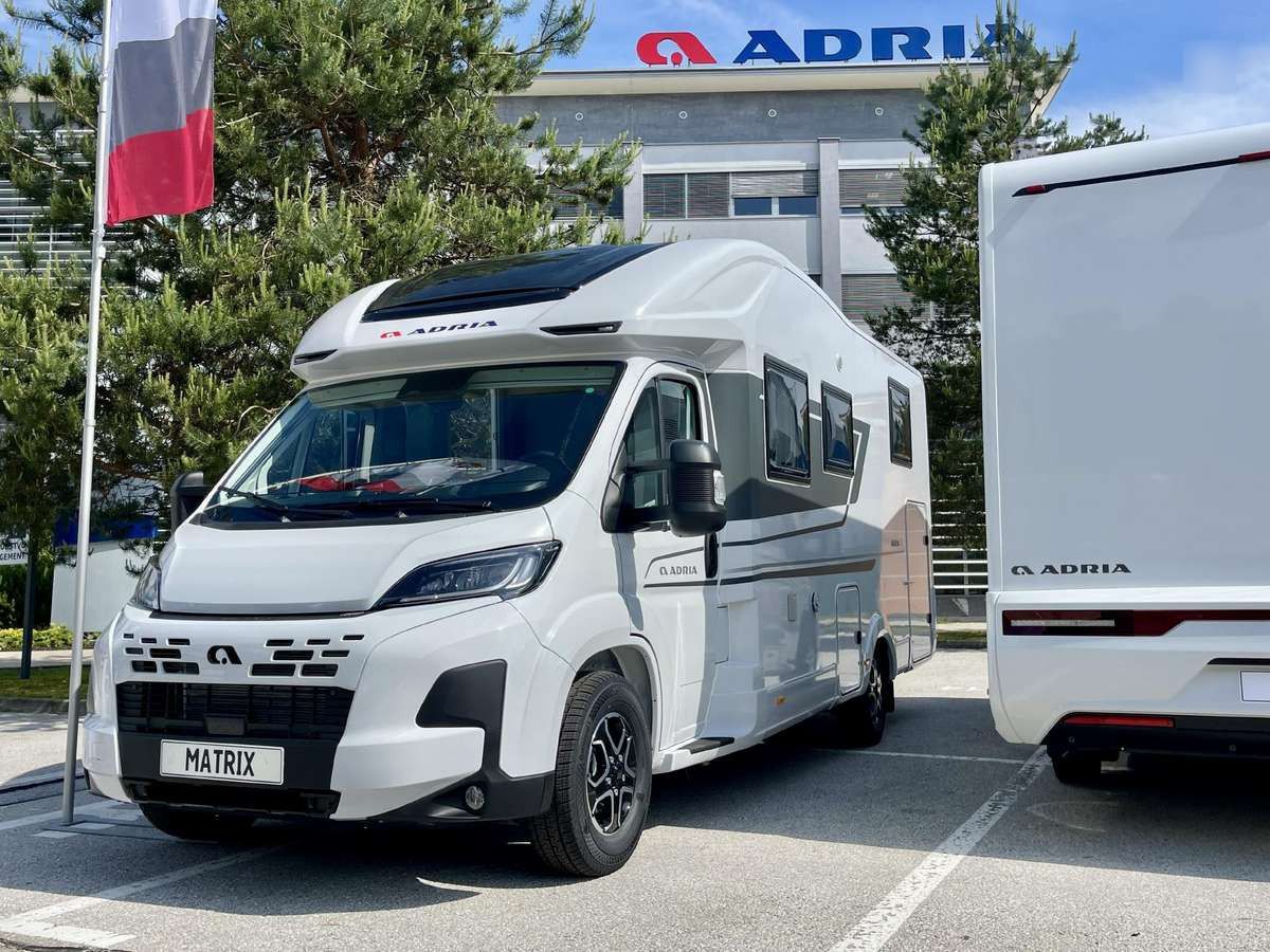 ADRIA Matrix 650 SL - Camping-car profilé: photos 2 ADRIA Matrix 650 SL - Camping-car profilé: photos 2