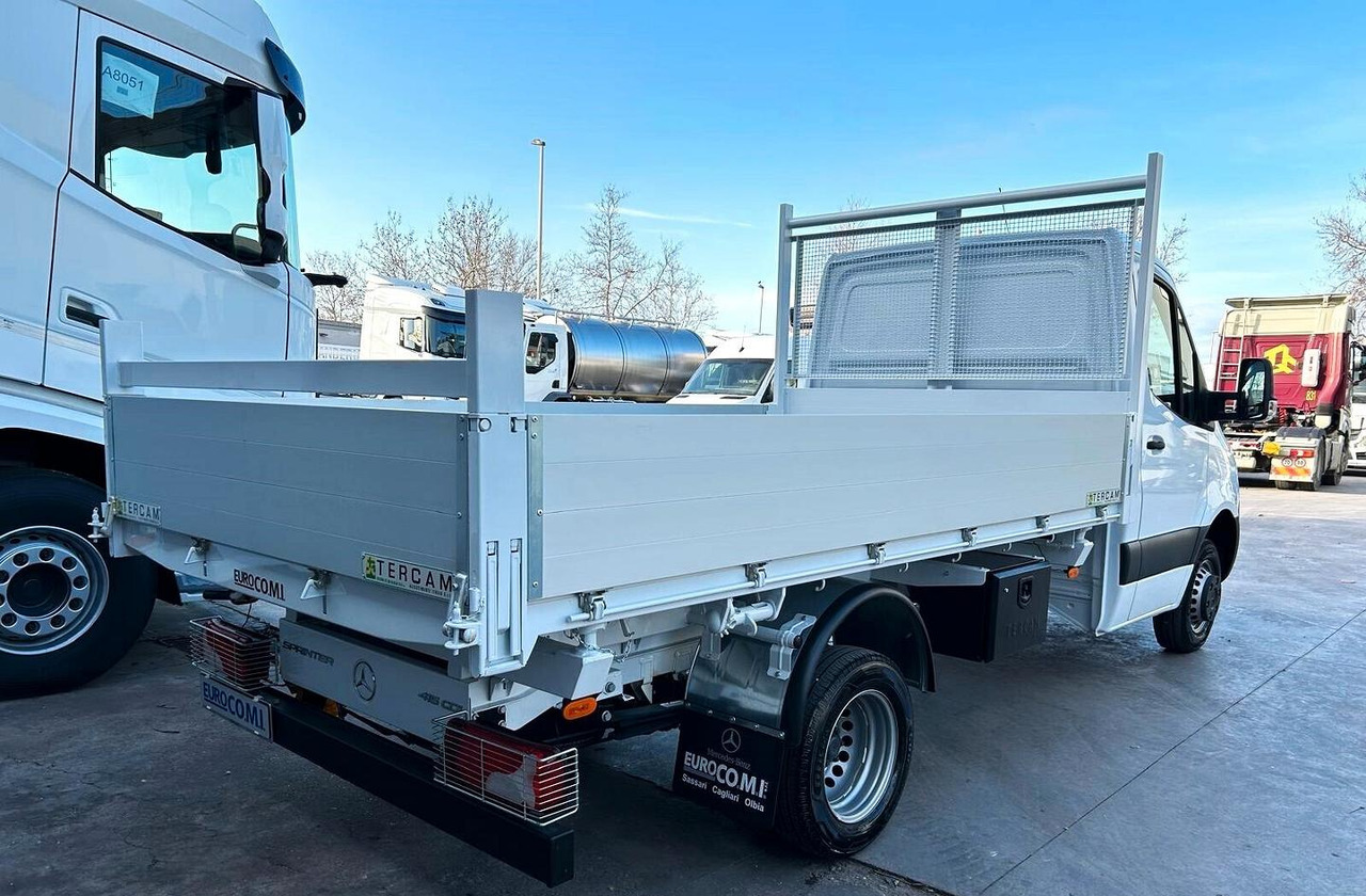 Mercedes 515 T 37/50 PRO Ribaltabile Tril. - Véhicule utilitaire benne: photos 5 Mercedes 515 T 37/50 PRO Ribaltabile Tril. - Véhicule utilitaire benne: photos 5